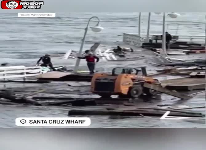 Video: Several people tumble into the ocean after a portion of the Santa Cruz pier falls